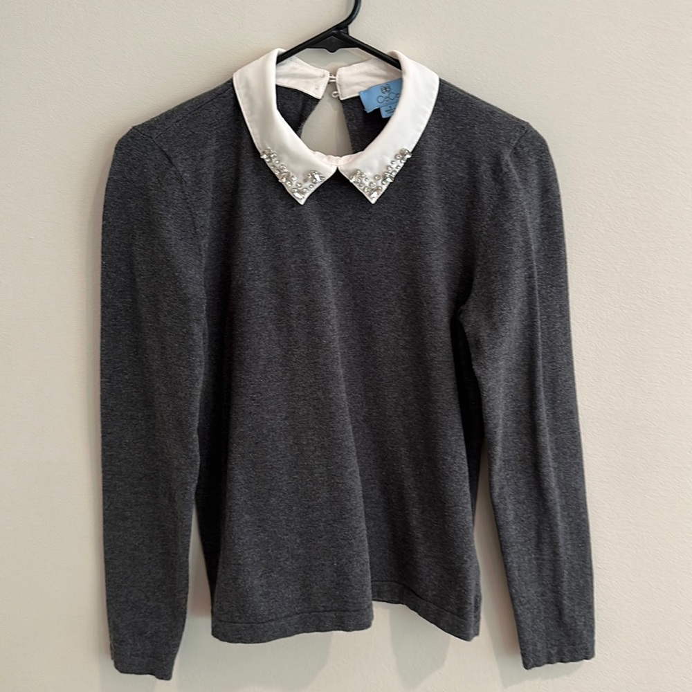 Cece jeweled collar sweater size small gray
